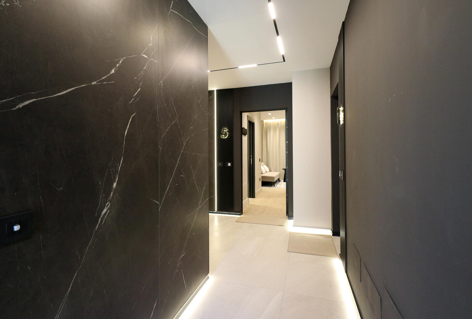 Hallway leading in to your apartment